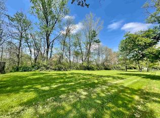 W Cornbread Rd, Yorktown, IN 47396