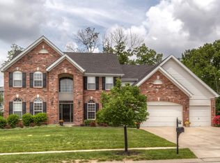 1637 Bentshire Ct, Ballwin, MO 63011