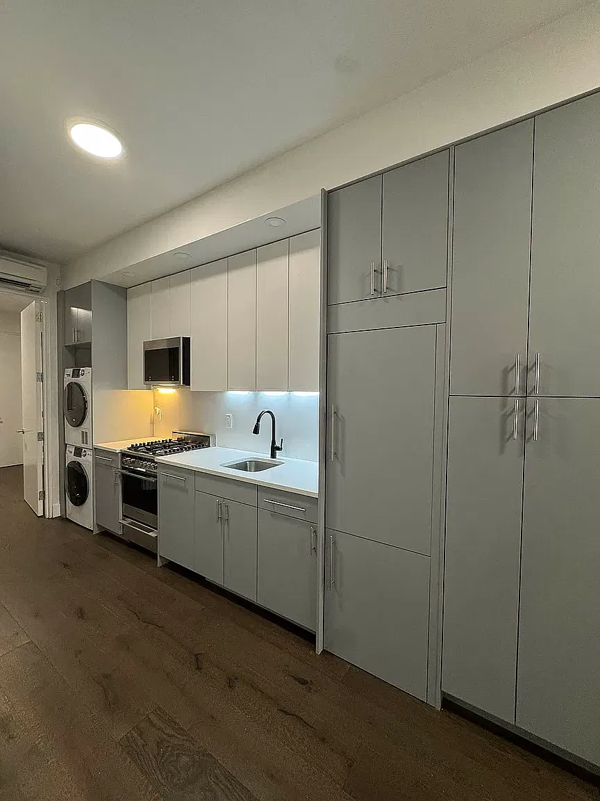 336 West 17th Street — Photo 3