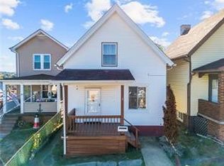 716 Saint Clair Ave, Jeannette, PA 15644