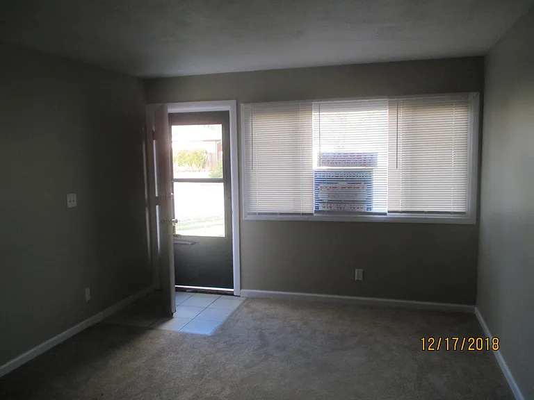 4051 Elbern Ave — Photo 4