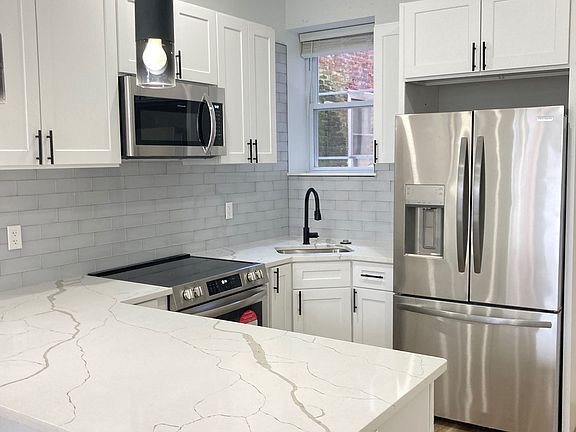 2nd image of 3045 W Susquehanna Ave Floor 1