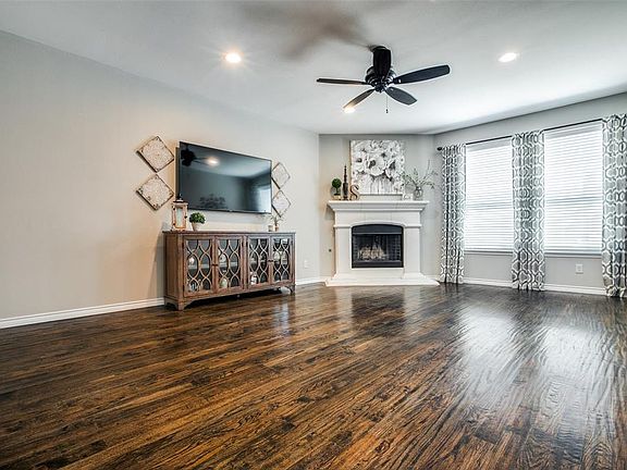 5th image of 1461 Bateman Ln