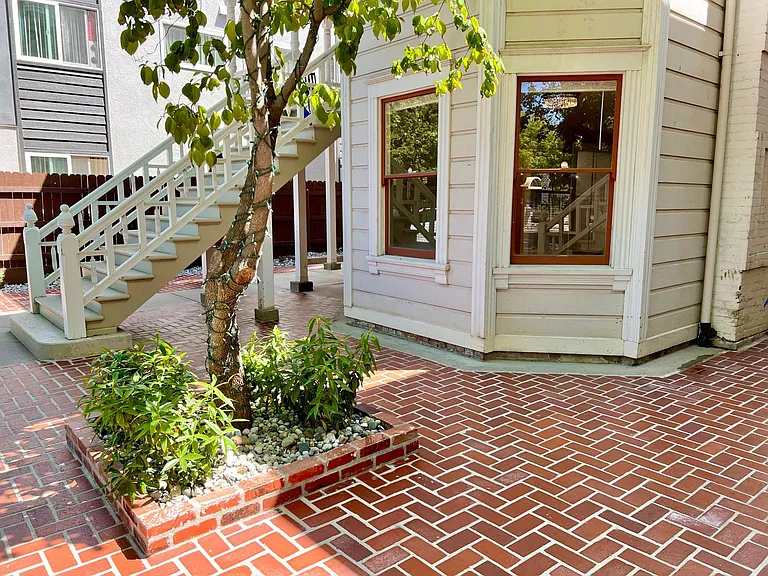 1214 E St #1/2 — Photo 11