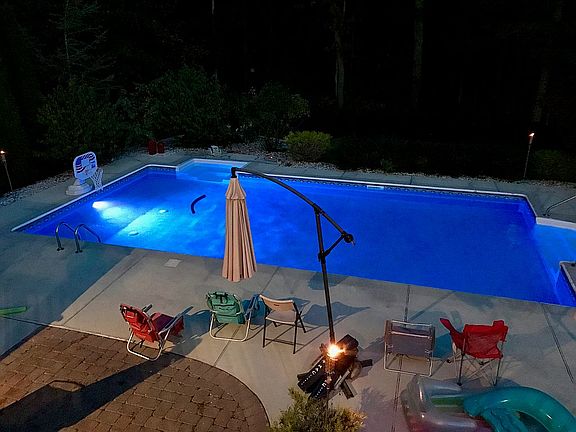 2nd image of 11 Tuscany Dr