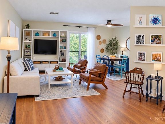 5th image of 547 Davis Rd APT 7