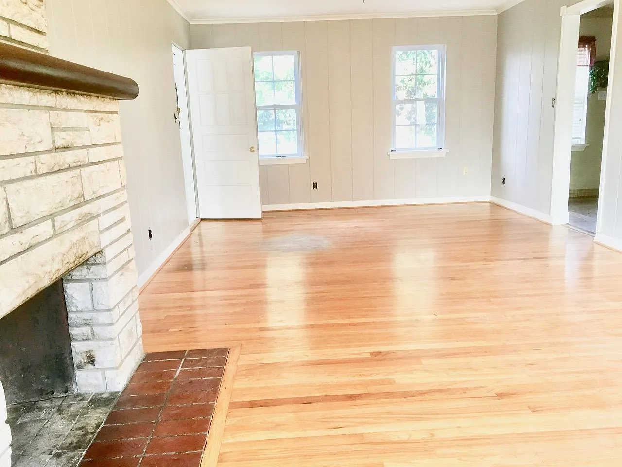 1307 Melrose Drive — Photo 3