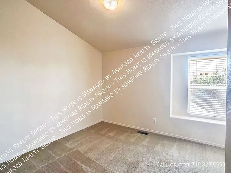 3314 Castellon Dr — Photo 17