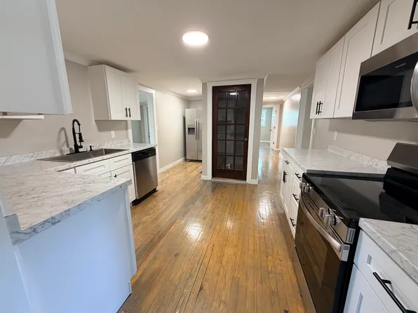 185 E Wilhemenia St, Marion, NC 28752