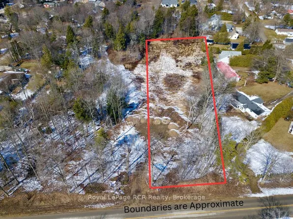 219 Lake Range Dr #1, Huron Kinloss, ON N0G 2R0