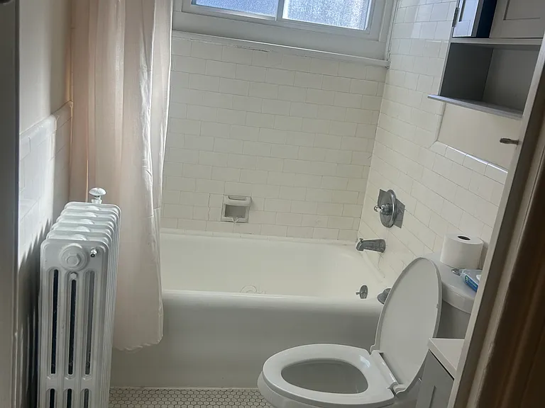 122 Elmwood Ave #1 — Photo 8