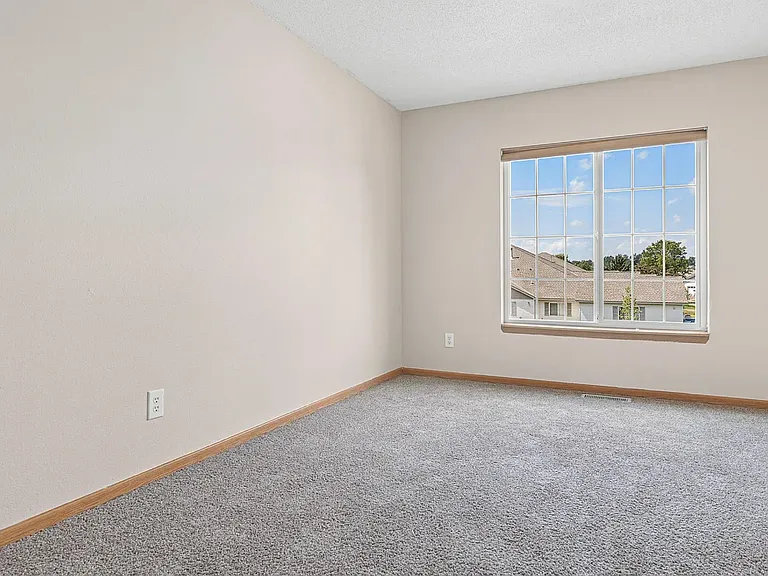 78 Bridgewater Trl — Photo 19