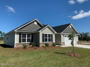 109 Sanctuary St, Jacksonville, NC 28546