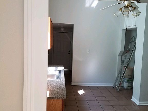 5th image of 1224 Saint Anthony St