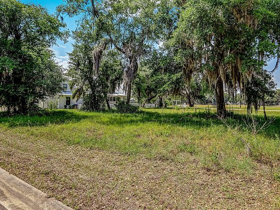 4th image of 28326 Vieux Carre Lot 132