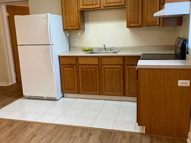 420 North St #18 — Photo 21