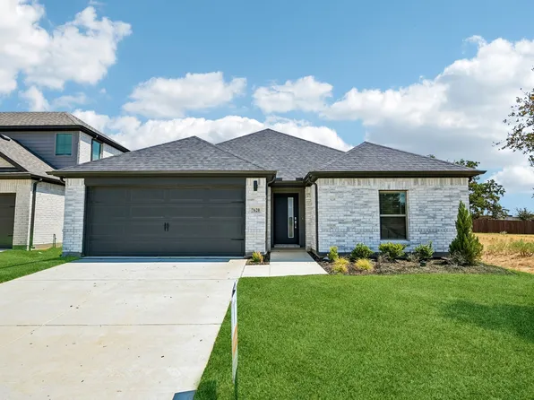 7620 Kingfisher Rd, Aubrey, TX 76227