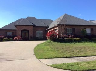 127 Fairchild Cv, Canton, MS 39046