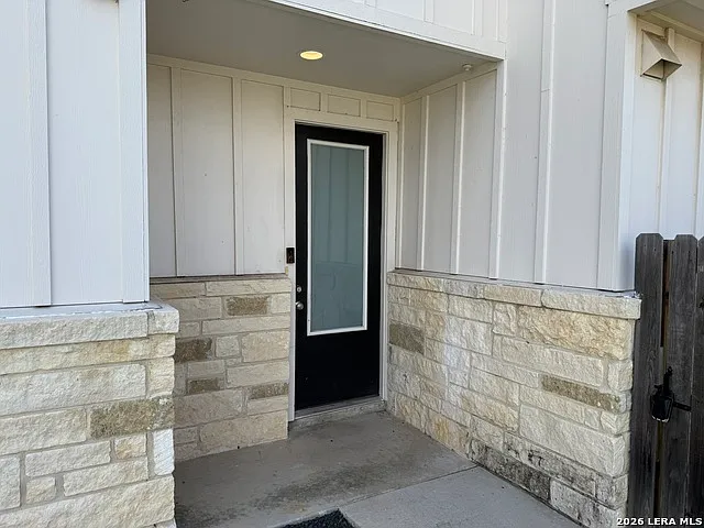231 Sapphire #1102 — Photo 3
