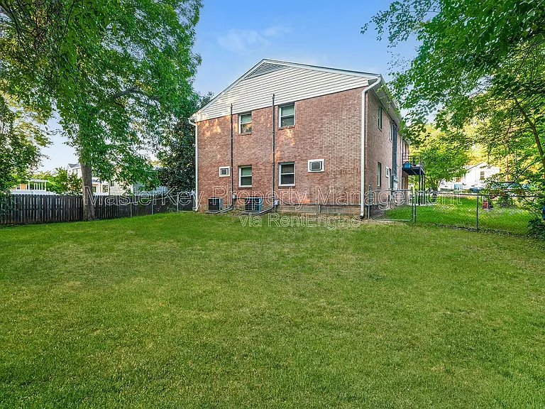 1023 Berkeley St #A — Photo 25