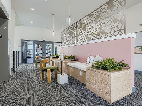 21950 E Aurora Pkwy #10-10327