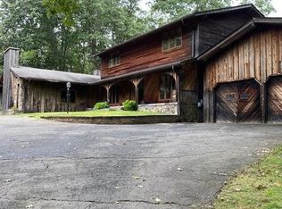 268 Hammertown Rd, Monroe, CT 06468