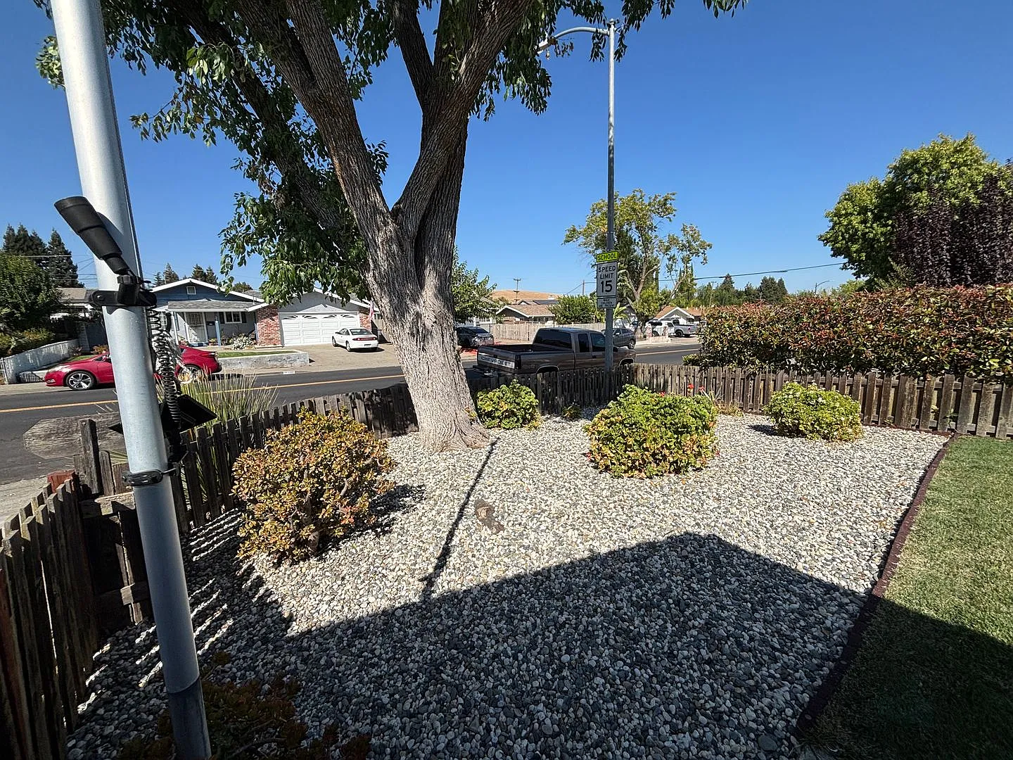 Charming 3BR/1BA in Vacaville Beautifully Maintained with Lush Yards & Bonus Shed! — Photo 4