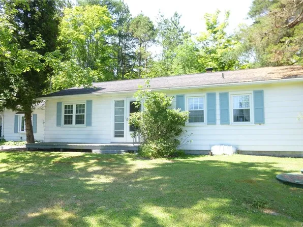 67 Capitol Hts, Holland, NY 14080