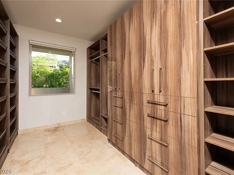 1635 Liege Dr — Photo 38