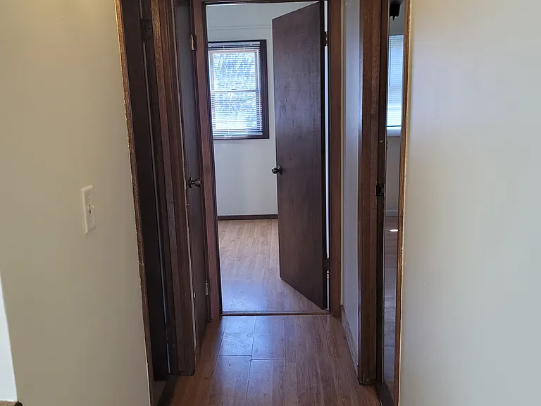 313 10th St S — Photo 10