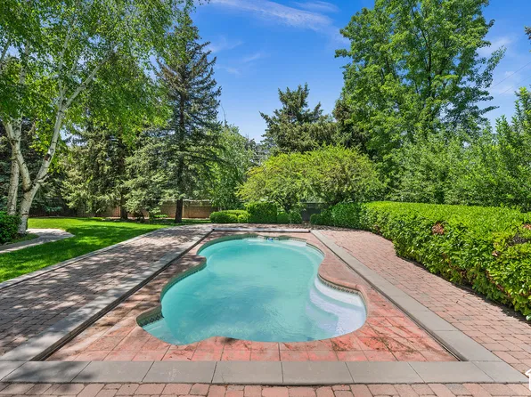 5757 S Holladay Blvd, Holladay, UT 84121