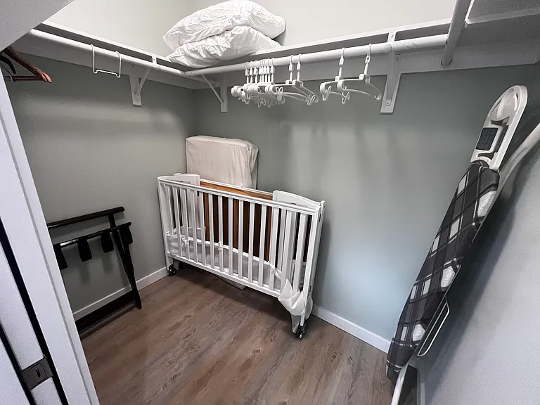 422 Le Grand Dr — Photo 17