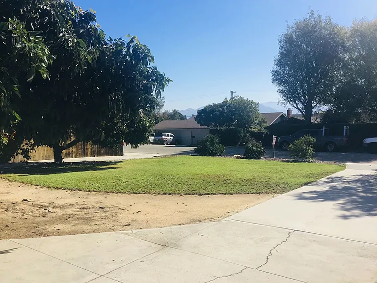 16 Lemon Dr — Photo 11