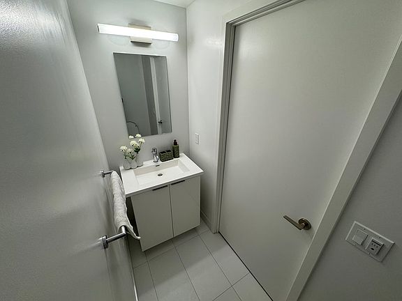 5th image of 121 Saint Patrick St #1122B