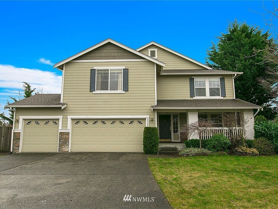 1st image of 24342 SE 3rd Pl
