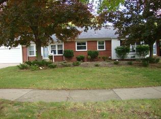 3624 Kensington Dr, Royal Oak, MI 48073