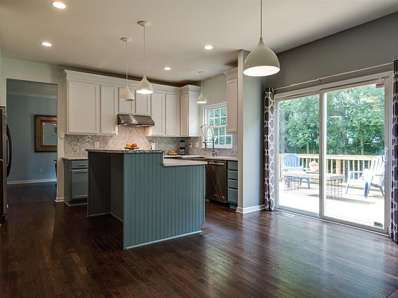 5th image of 3250 Nolen Ln