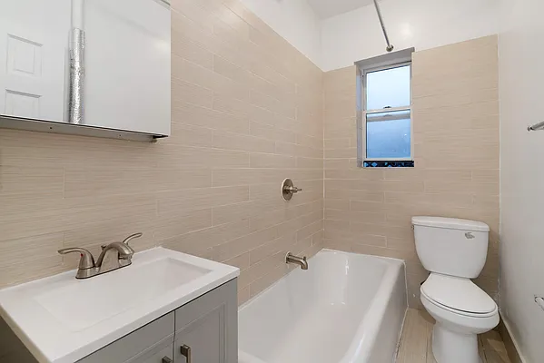 Rented by Compass | media 9