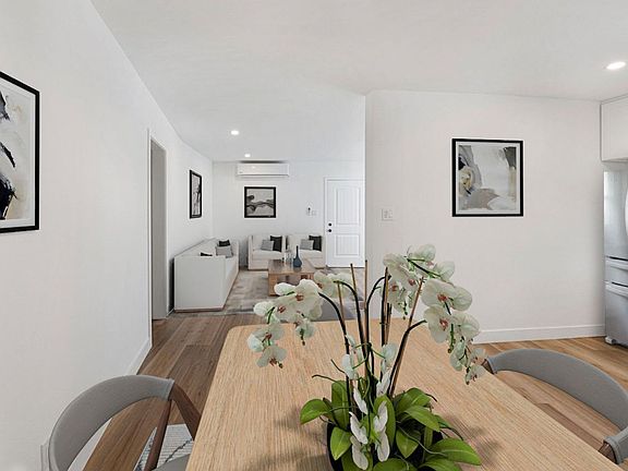 4th image of 399 Erbes Rd #2