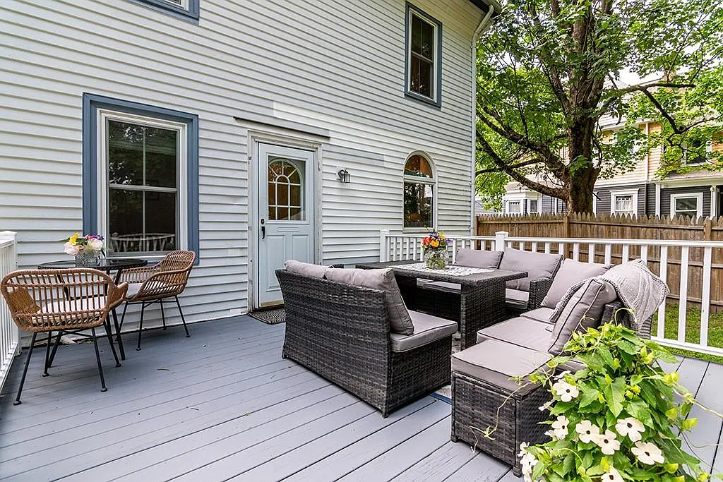 5 bed, 2.0 bath, 1680 sqft, $3,500 — Photo 4