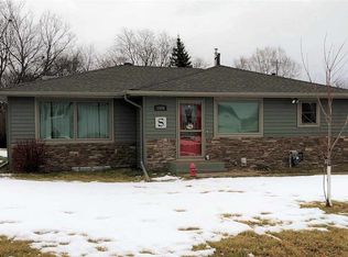 1506 Cedar St, Yankton, SD 57078