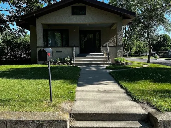 625 Iowa Ave NE, Staples, MN 56479