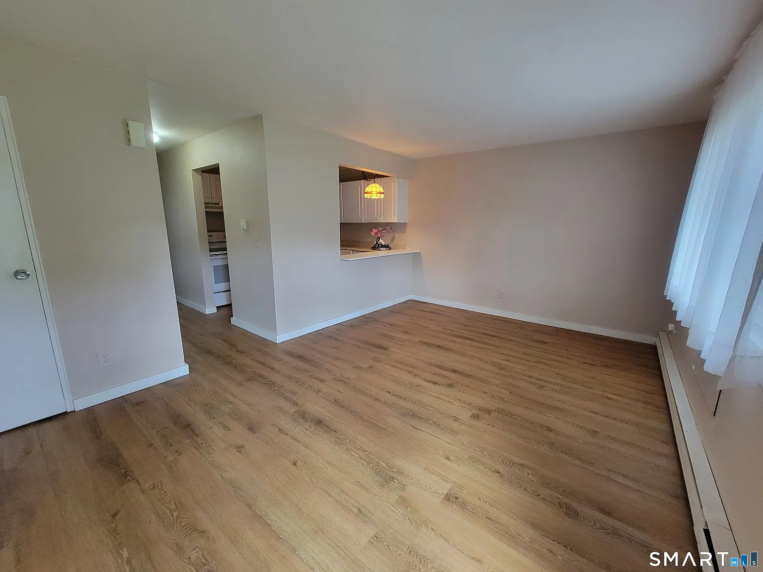 1 bed, 1.0 bath, 606 sqft, $1,750 — Photo 4