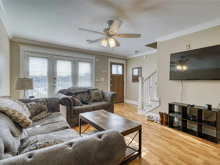 1725 Harvey Mitchell Pkwy S #2124 — Photo 4