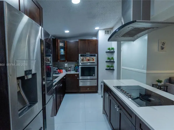 3630 SW 37th St, Hollywood, FL 33023