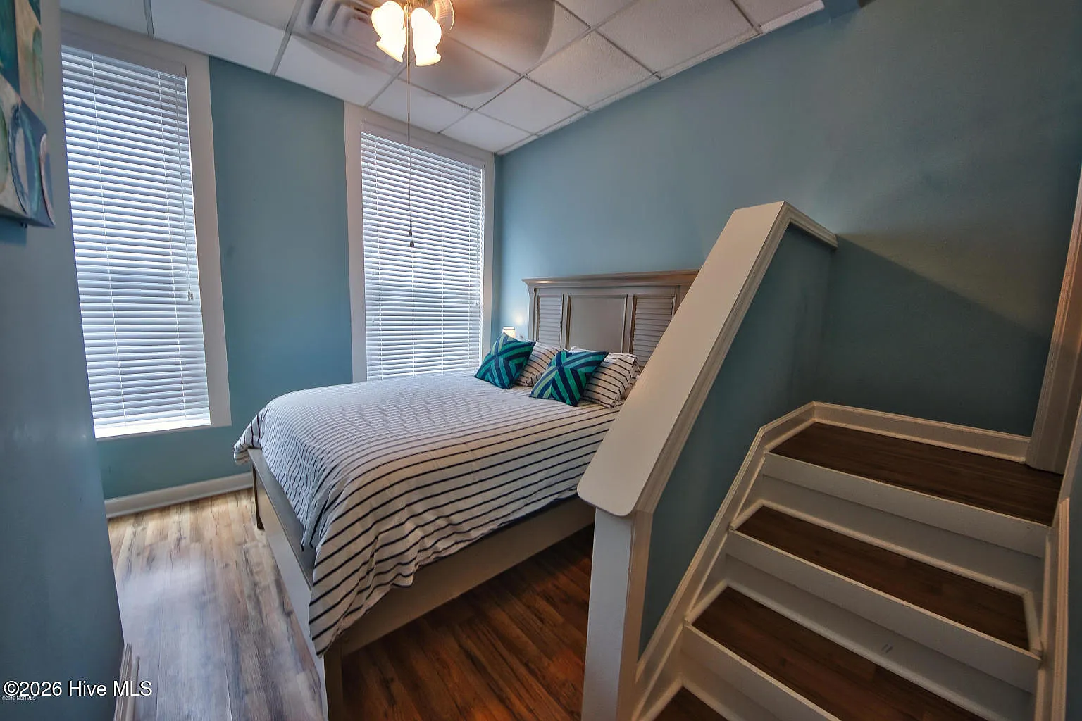 2 bed, 2.0 bath, 900 sqft, $2,200 — Photo 4
