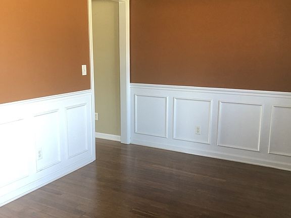 2nd image of 906 Stewart Valley Dr