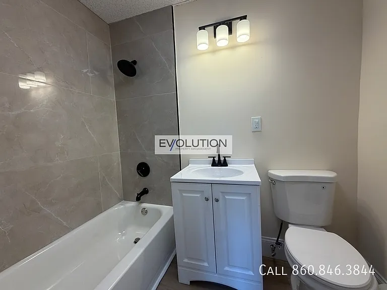 906 Park St #2W — Photo 5