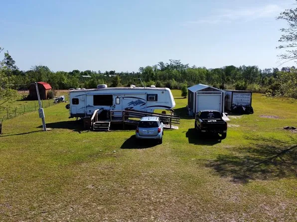 437 Michael St, Wewahitchka, FL 32465