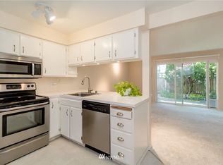 7631 218th St SW APT 24, Edmonds, WA 98026